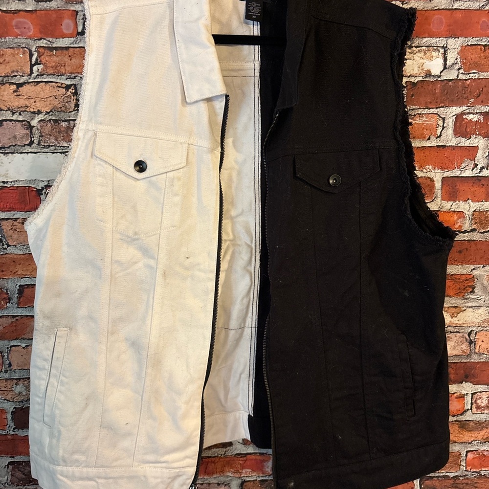 Hot Topic Black and White Denim Vest